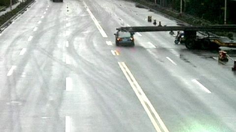 Impresionante accidente de coche en China