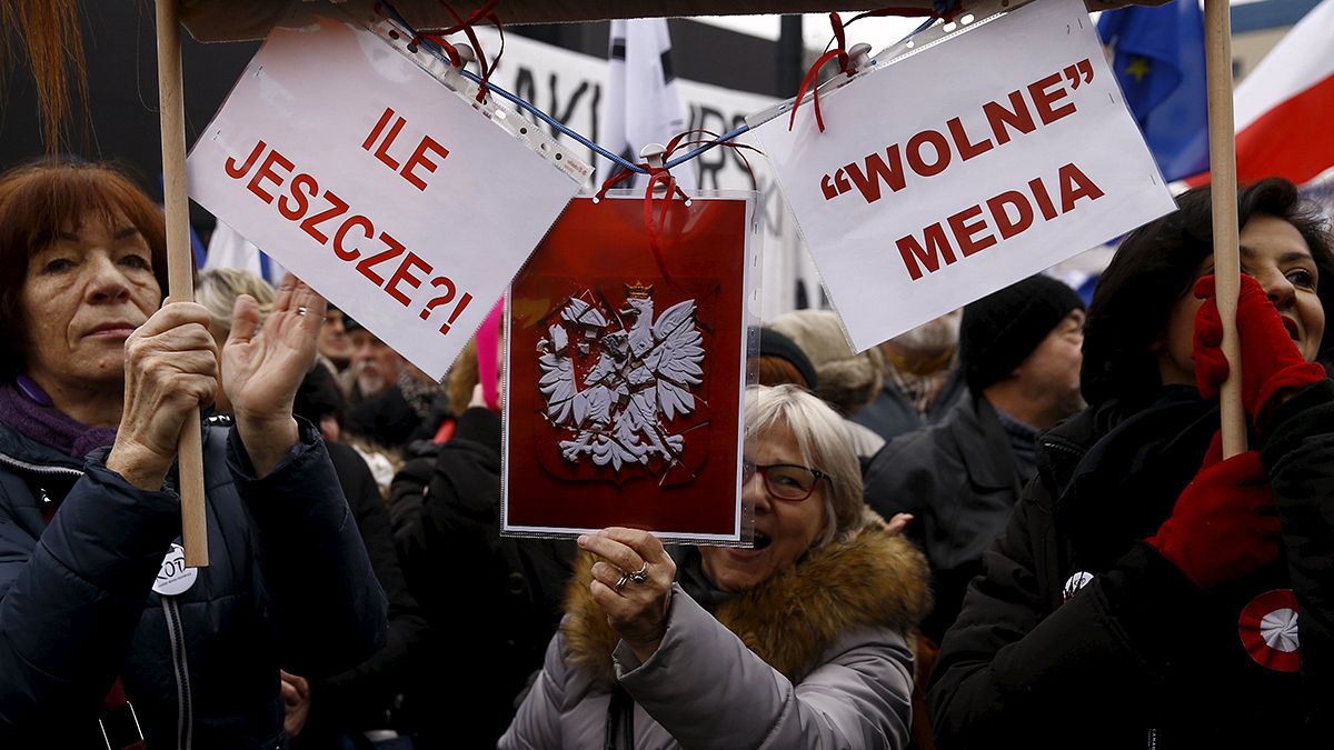 Polen: Zehntausende protestieren gegen neues Mediengesetz