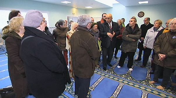 Γαλλία: Σαββατοκύριακο ανοιχτών θυρών στα τεμένη της χώρας Γαλλία: Σαββατοκύριακο ανοιχτών θυρών στα τεμένη της χώρας