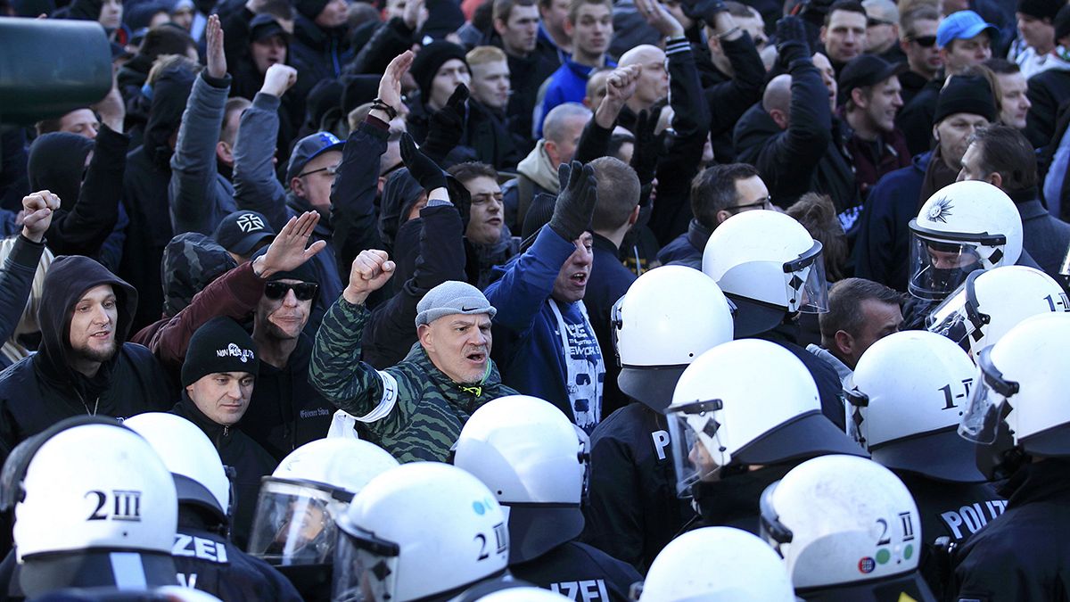 يوم صعب لقوات الأمن الألمانية في مواجهة متظاهري "بيغيدا" في كولونيا