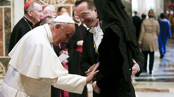 El papa pide responder a la crisis migratoria con humanidad El papa pide responder a la crisis migratoria con humanidad