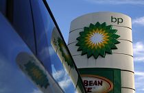 Crise petrolífera: BP anuncia corte global de 4000 postos de trabalho