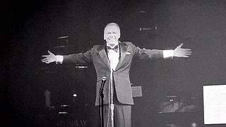 Smoking und Whiskeyglas: Sinatra-Schau im Grammy Museum