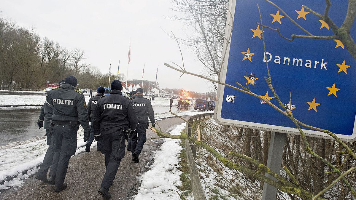 Parlamento dinamarquês debate medidas para dissuadir chegada de migrantes