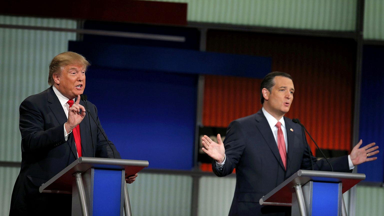 Trump-Cruz vendetta at centre stage in aggressive Republican debate