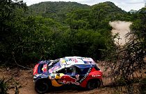 Stéphane Peterhansel remporte son 12e Dakar, Peugeot signe son premier succès depuis 1990