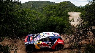 Stéphane Peterhansel vence Dakar 2016, a primeira vitória da Peugeot desde 1990