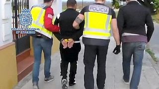 Spagna: cinque cittadini romeni in manette per aver sfruttato altri connazionali
