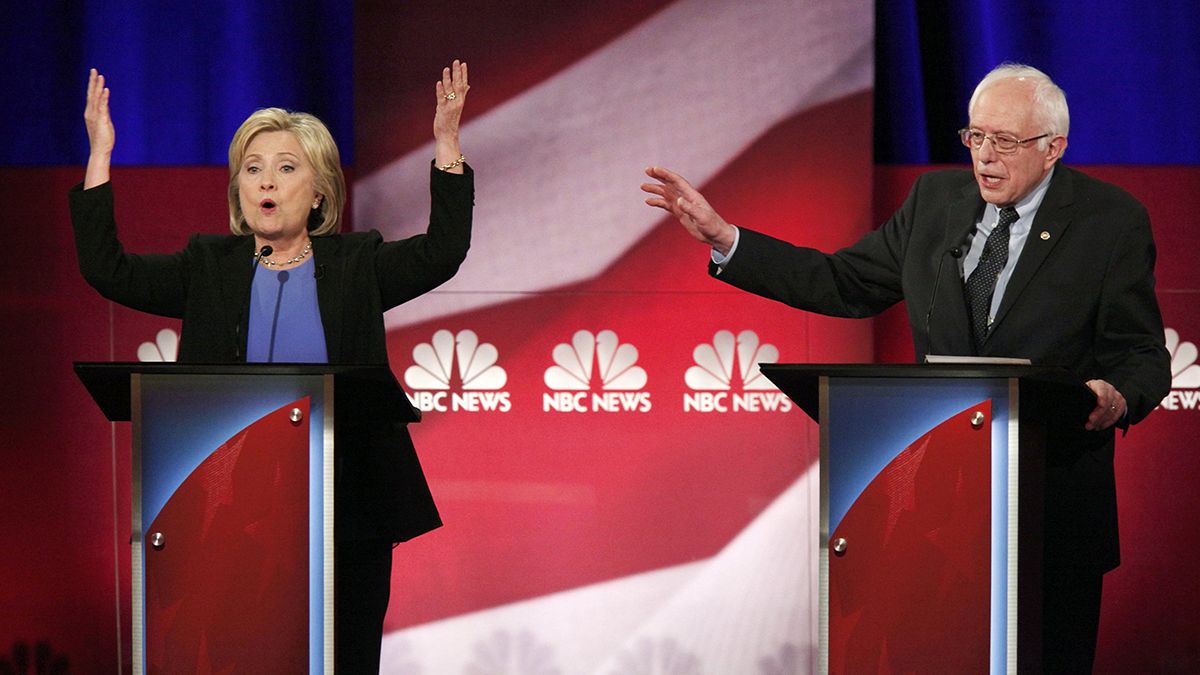 Showdown between Clinton and Sanders in Democratic debate