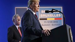 Image: Donald Trump, John Bolton