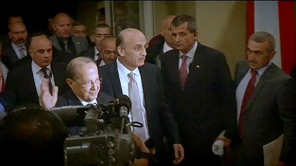 Geagea strikes deal backing Aoun presidency in Lebanon Geagea strikes deal backing Aoun presidency in Lebanon