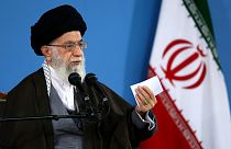 رهبر ایران: در برابر آنچه در این معامله به دست آمده، هزینه‌های سنگینی پرداخت شده است