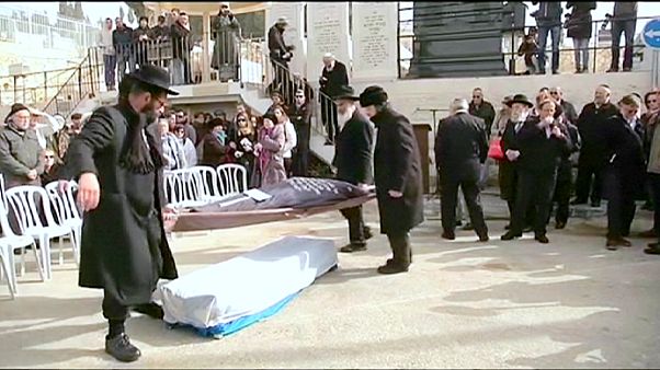 Nach Messerangriffen auf israelische Frauen: Ein zweiter Verdächtiger gefasst Nach Messerangriffen auf israelische Frauen: Ein zweiter Verdächtiger gefasst