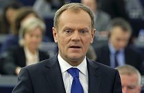 Tusk: két hónap, és bedőlhet Schengen