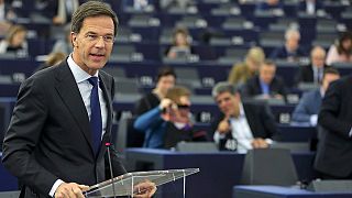 Rutte: Presidência holandesa da UE irá concentrar-se na "redução de fluxo de refugiados"