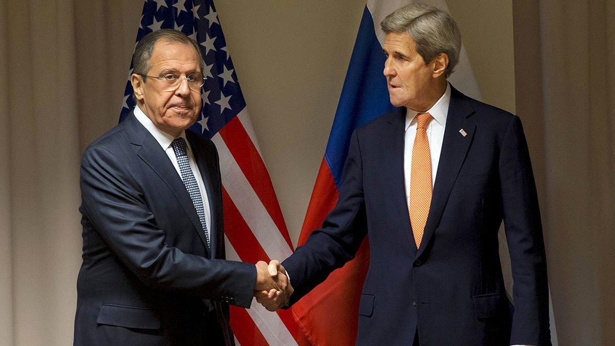 المعارضة السورية لن تشارك في مفاوضات السلام إذا انضم لها طرف ثالث