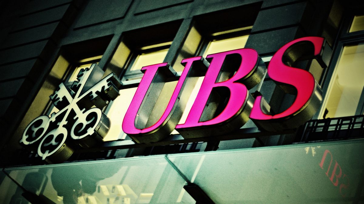 UBS: 38.000 λογαριασμοί με 12 δισ. ευρώ στο στόχαστρο των γαλλικών αρχών