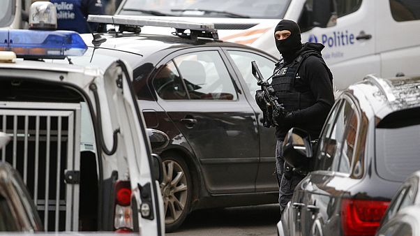 Bélgica: Detidos dois alegados cúmplices dos atentados de Paris Bélgica: Detidos dois alegados cúmplices dos atentados de Paris
