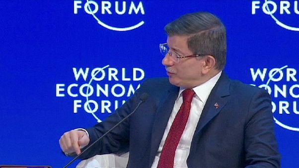 Ankara: az oroszok kettős játszmát játszanak Szíriában Ankara: az oroszok kettős játszmát játszanak Szíriában