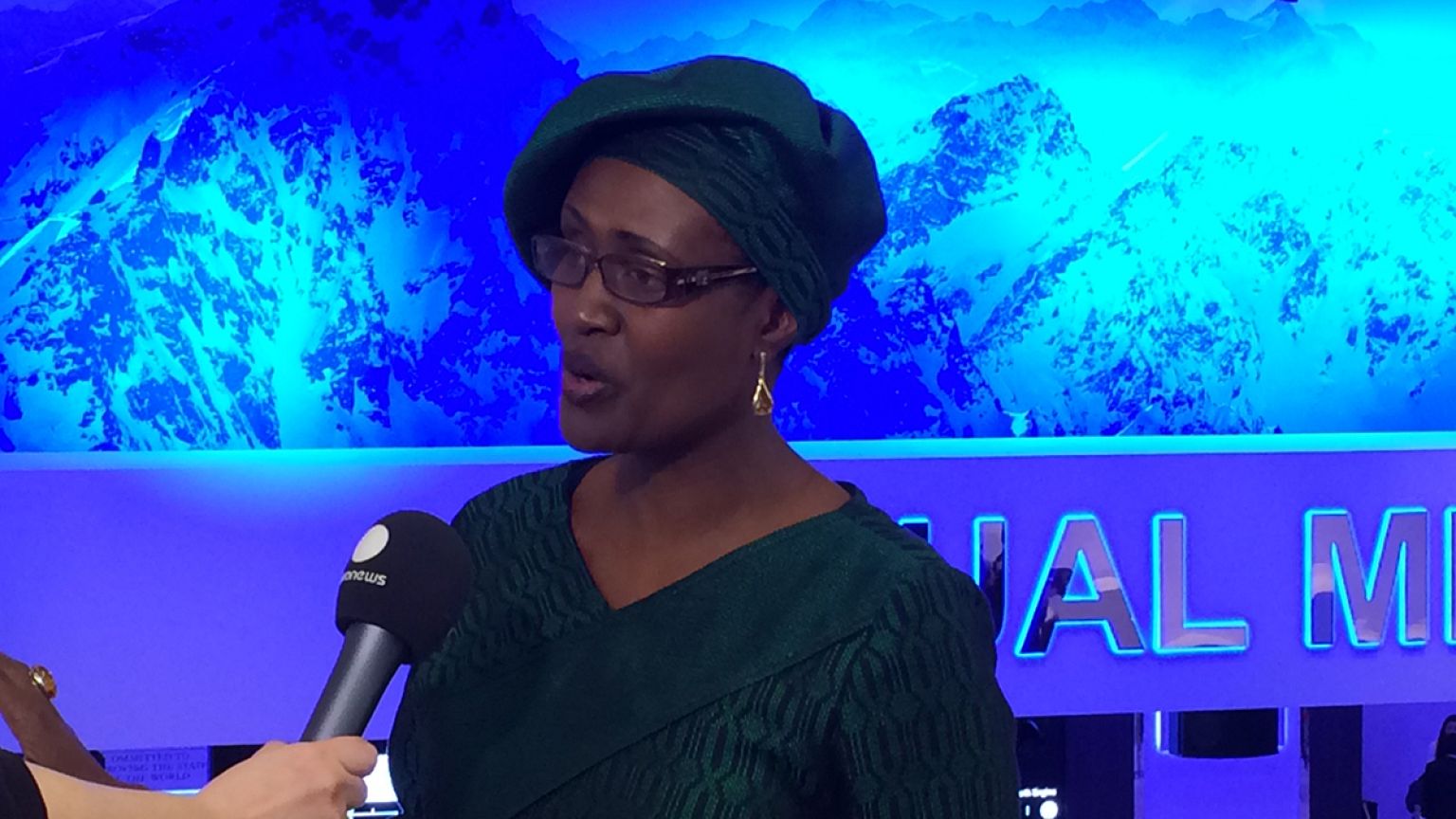 Governments need to get out of their 'cosy bed' with business - Oxfam chief speaks out on income inequality