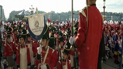 Desfile infantil en la Tamborrada de San Sebastián