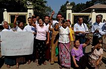 نخستین موج آزادی زندانیان در میانمار در آستانۀ آغاز به کار پارلمان جدید این کشور