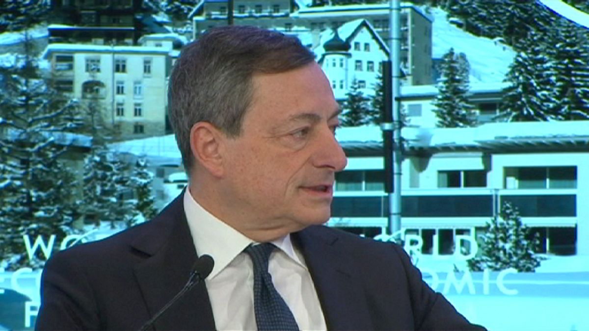 AMB Başkanı Draghi:Büyümeyi desteklemeye devam edeceğiz