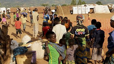 Nigerian refugees in Cameroon return home