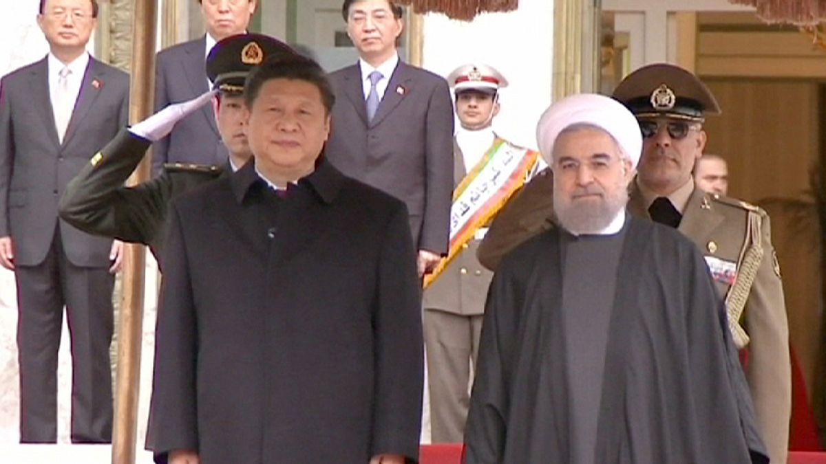 گفتگوی روسای جمهوری ایران و چین برای تقویت روابط دوجانبه