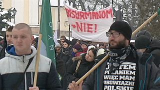 Anti-migrant protesters rally in Poland