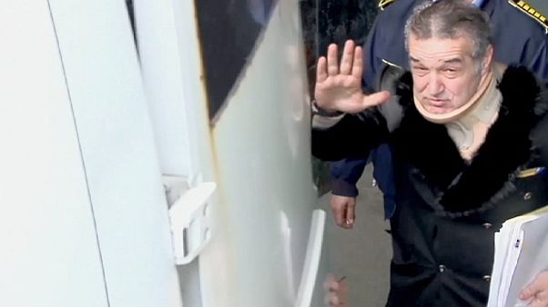 Rumanía investiga el fraude en una ley que reduce las condenas Rumanía investiga el fraude en una ley que reduce las condenas
