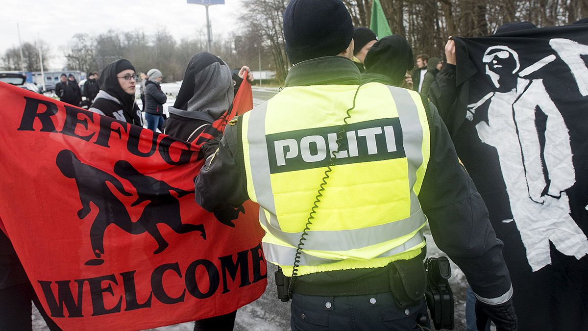 پارلمان دانمارک لایحه «مصادره پول و اشیاء قیمتی پناهجویان» را به تصویب رساند