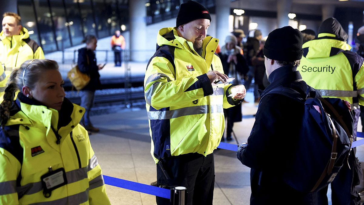 Danimarka mültecilerin para ve değerli eşyalarına el koyuyor