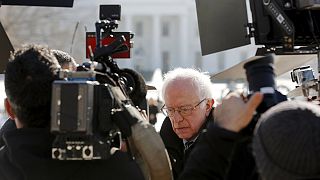 Sanders dice que Obama no está apoyando a Clinton