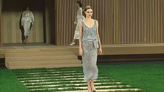 Fa, zen és békesség - a Chanel tavaszi haute couture kollekciója