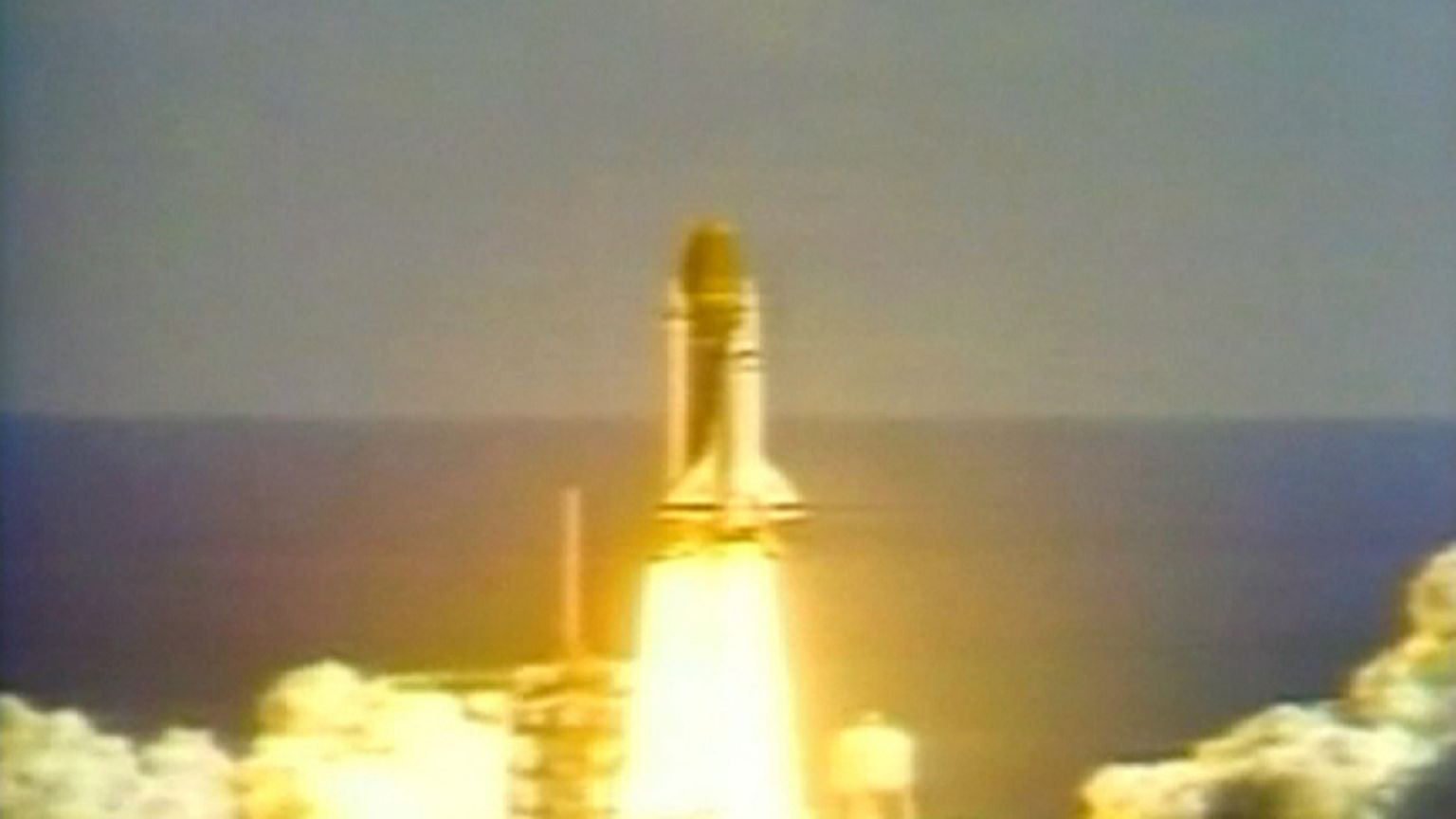 Hommage aux sept astronautes tués dans l'explosion de la navette Challenger il y a trente ans
