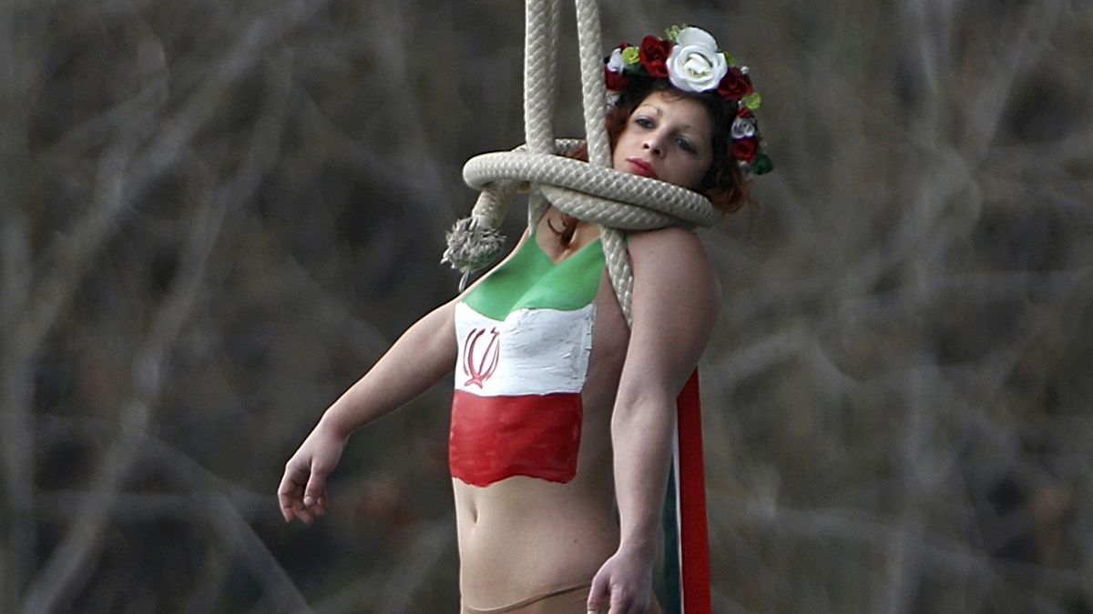 Femen Protest gegen Ruhani-Besuch