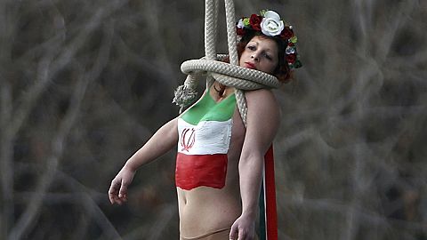 Femen Protest gegen Ruhani-Besuch