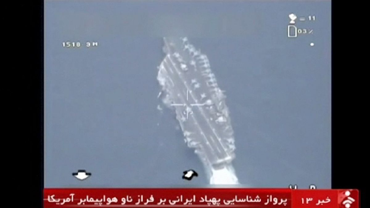 Drone iraniano sobrevoa porta-aviões americano