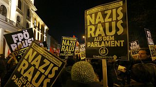 Marcha en el centro de Viena contra la extrema derecha europea