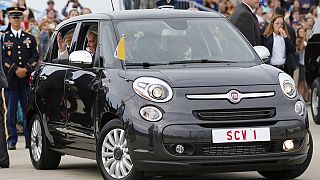 Fiat 500 from Pope Francis' U.S. visit auctioned in Philadelphia