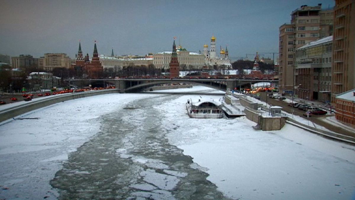 Moskova'da evsizler dondurucu soğukla mücadele ediyor
