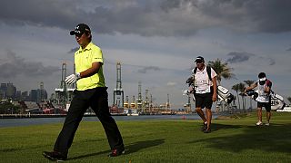 El tiempo retrasa el desenlace del torneo Farmers Insurance de golf