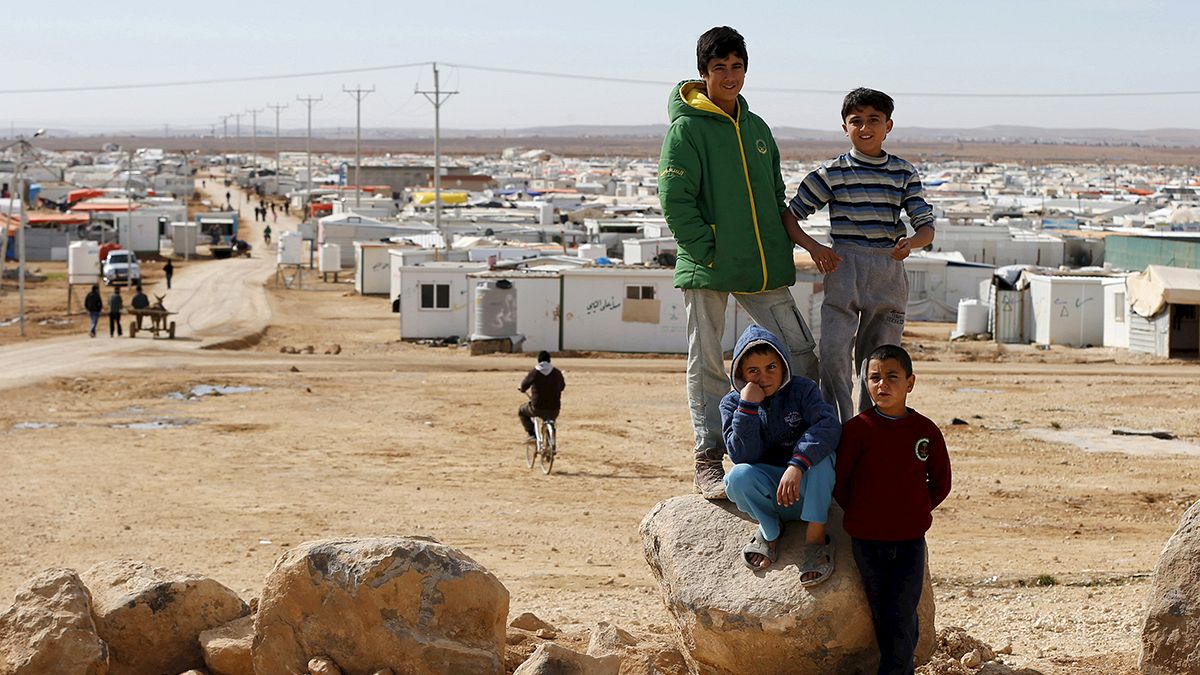 در آستانه نشست لندن برای آوارگان سوری فیلیپ هموند به اردن سفر کرد