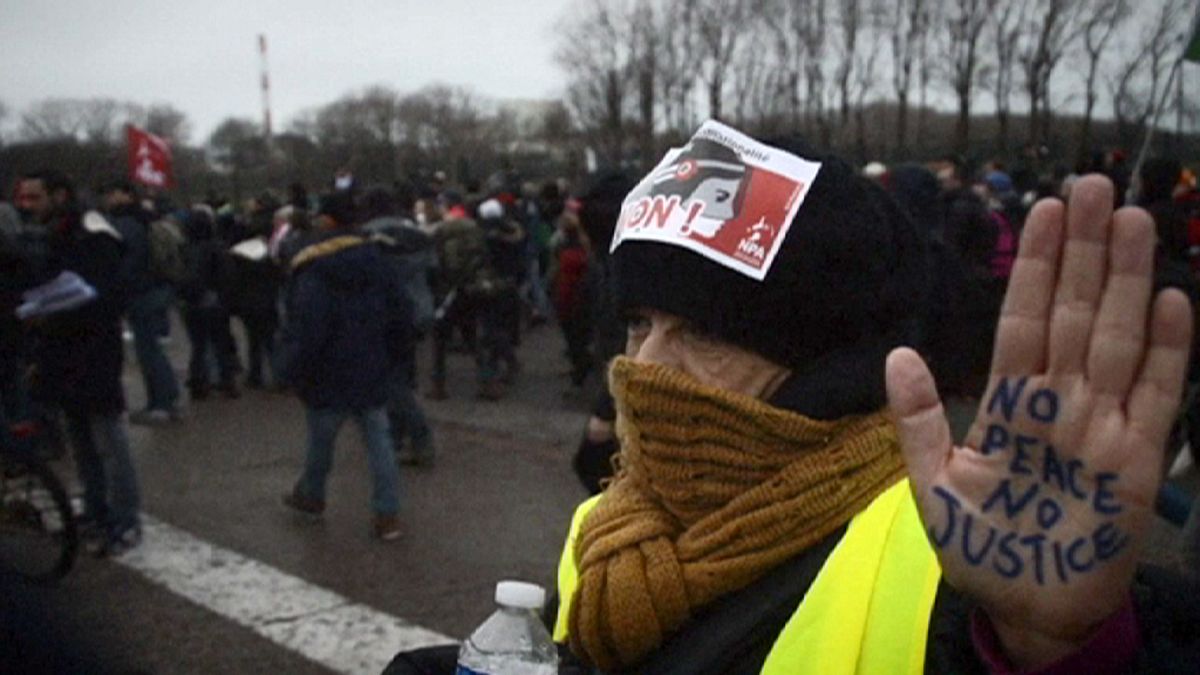 El ministro del Interior francés prohíbe toda manifestación en Calais