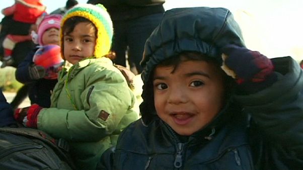 Polícias de cinco países anunciam procedimentos comuns para o registo dos migrantes Polícias de cinco países anunciam procedimentos comuns para o registo dos migrantes