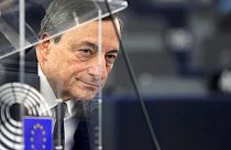 Draghi: la Bce non si arrenderà davanti alla bassa inflazione