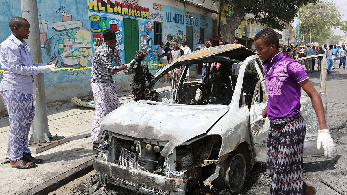 Mogadischu: Autobombe tötet drei Menschen