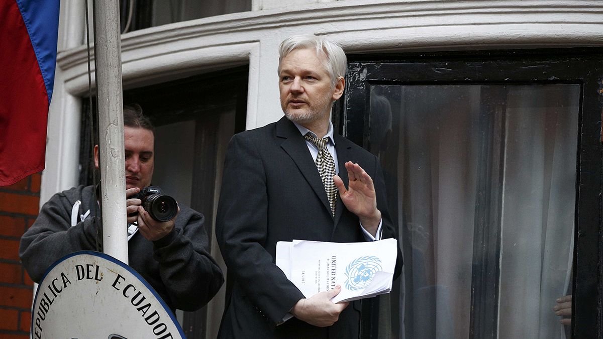 Assange menace de lancer des procédures judiciaires contre le Royaume-Uni et la Suède