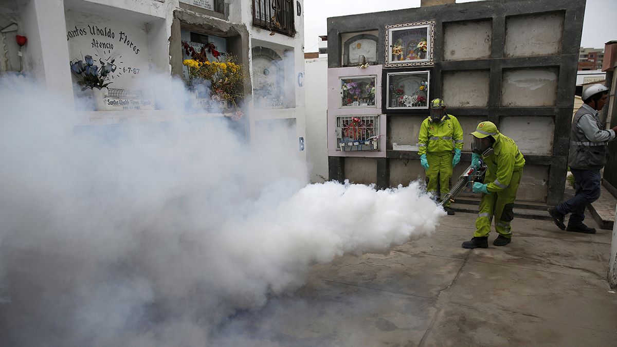 وفاة ثلاثة أشخاص مصابين بفيروس "زيكا" في كولومبيا